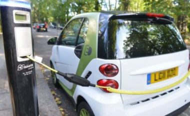 Londër, deri në vitin 2025 shtohen edhe 50 mijë ngarkues për vetura elektrike