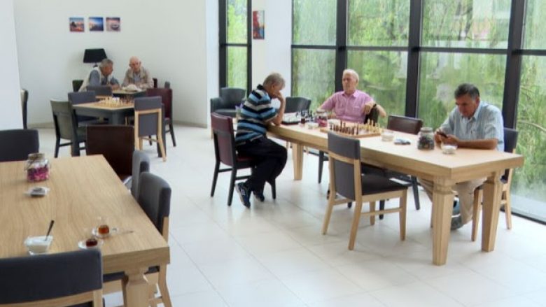 Hapet qendra e tretë e qëndrimit ditor për të moshuarit në Prishtinë