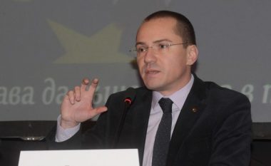 Eurodeputeti Xhambaski: Nuk do të lejoj që emri i Goce Dellçevit të negociohet nga politikanët e paturpshëm