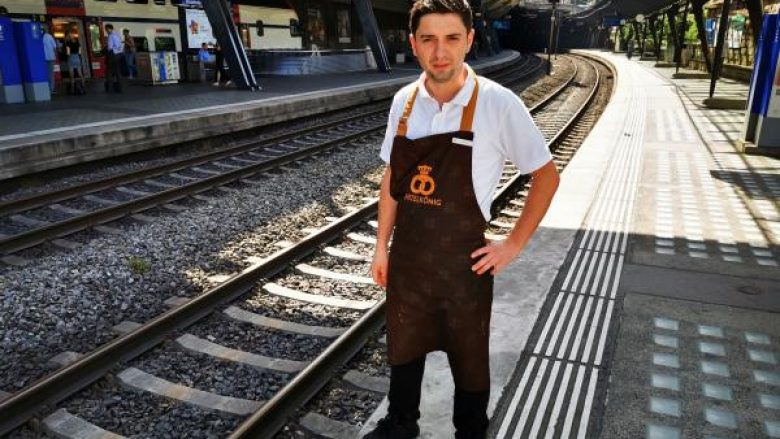 Kishte zbritur në binarët e trenit, zvicerani i dehur shpëton nga vdekja – njeriu që e shpëtoi është një shqiptar (Foto)