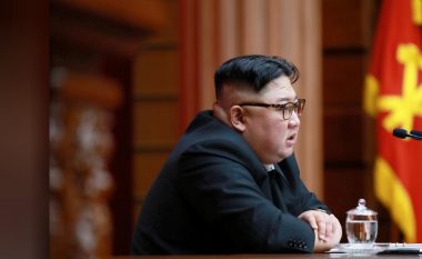 Ndryshimet kushtetuese i japin tjetër titull Kim Jong-Un, Koreja e Veriut synon arritjen e traktatit të paqes me SHBA-të