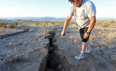 Pas dy tërmeteve të fuqishme që goditën Kaliforninë brenda 48 orëve, çahet toka – pasojat mund të vërehen edhe nga hapësira