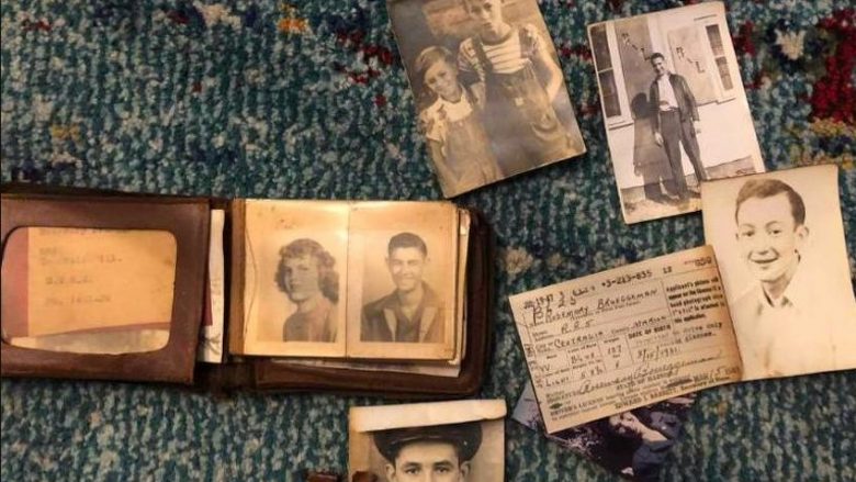 Gjyshes nga Illinois i kthehet portofoli i vjedhur 75 vite më parë