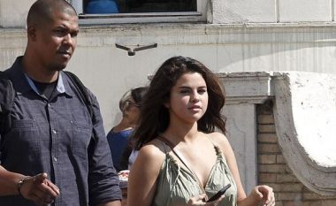 Selena Gomez spekulohet për një lidhje me producentin Andrea Iervolino