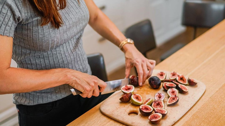 Jennifer Garner adhuron këtë recetë: Fiq të pjekur me fëstëkë