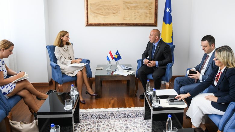 Kryeministri priti në takim ambasadoren e Holandës në Kosovë, Gerrie Willems