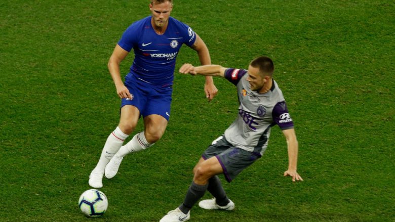 Pas nëntë viteve dhe vetëm dy paraqitjeve, Kalas largohet nga Chelsea