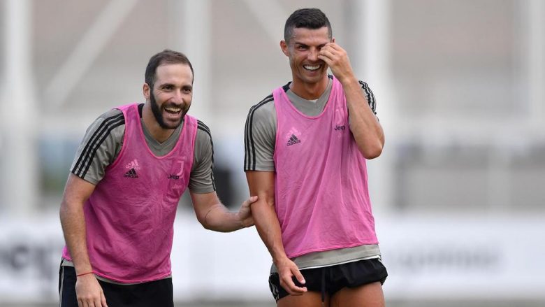 Roma arrin marrëveshje me Juventusin për Higuain, sulmuesi po zvarrit transferimin