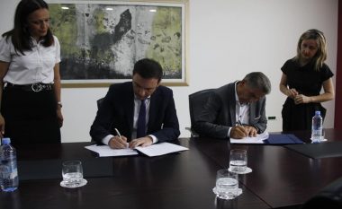 Nënshkruhet memorandum bashkëpunimi në mes SEÇ-së dhe UEJL-së