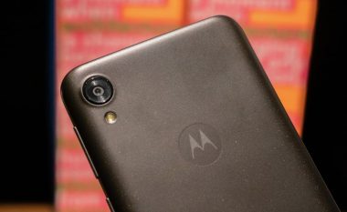 Motorola Moto E6 është një telefon shumë i mirë, për çmimin me të cilin shitet