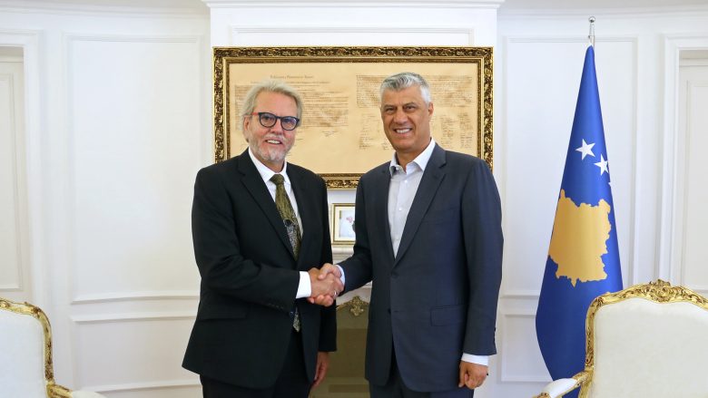Thaçi takon udhëheqësin e EULEX-it, biseduan për vazhdimin e bashkëpunimit