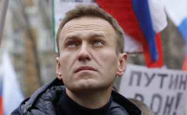 Lideri i opozitës ruse shtrohet në spital, dyshohet se është helmuar
