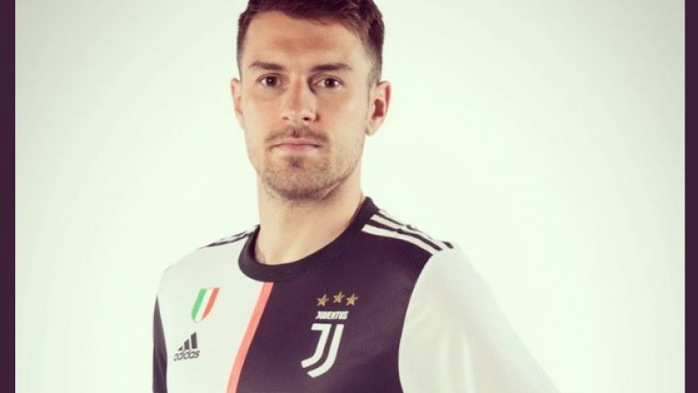 Aaron Ramsey e prezanton vetën: Nga sot lojtar i Juventusit