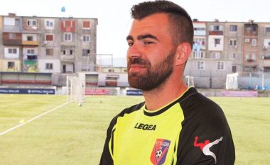 Zyrtare: Flamurtari transferon portierin nga Shqipëria, Erlind Selimaj