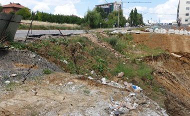 KRU ‘Prishtina’: Neglizhenca e investitorit privat dhe Inpekcionit të Komunës së Prishtinës lë pa ujë të pijshëm tri zona