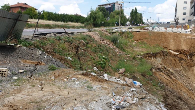KRU ‘Prishtina’: Neglizhenca e investitorit privat dhe Inpekcionit të Komunës së Prishtinës lë pa ujë të pijshëm tri zona