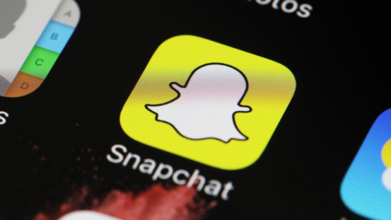 Pas Facebook dhe Instagram, bie edhe Snapchat nga sistemi – disa përdorues po raportojnë për probleme në aplikacion