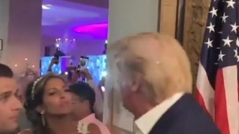 Trump befasoi dasmorët e dasmës së organizuar me temën MAGA