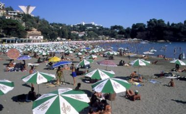 Rama: Për 20 ditë, në Shqipëri hynë 1 milion turistë