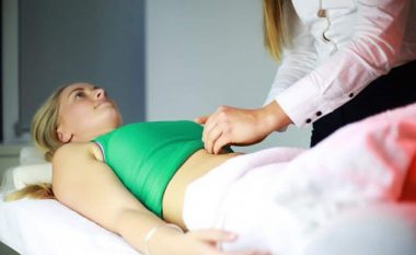 A mund ta nxisë pllenimin akupunktura te femrat?
