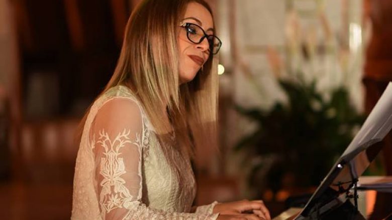 Pianistja Artemida Qarri do të mbajë koncert solistik në Romë