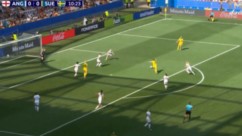 Kosovare Asllani i shënon gol të bukur Anglisë