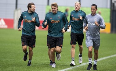 De Ligt fillon stërvitjet para sezonale me Ajaxin