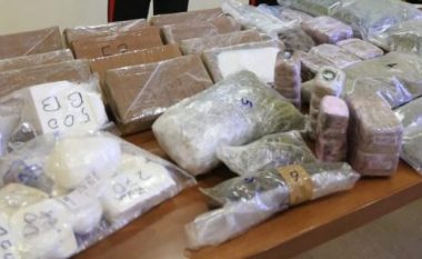 Kapet shqiptari me drogë në vlerë tre milionë euro, e kishte fshehur poshtë frigoriferit
