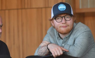 Ed Sheeran thotë se ka ndërprerë kontaktet me shoqërinë, fama botërore i ka dhënë atij shqetësim si një ‘kafshë në kopshtin zoologjik’