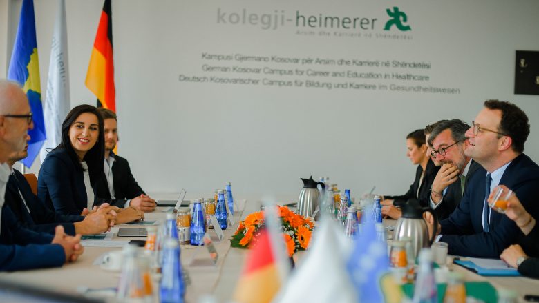 Ministri gjerman Jens Spahn vizitoi Kolegjin Heimerer