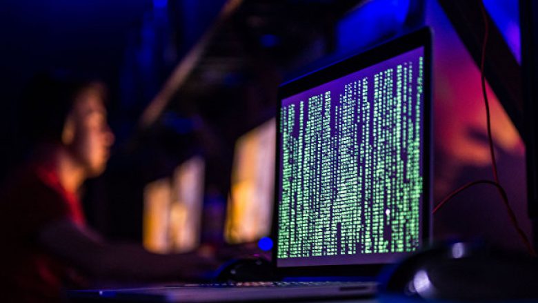 As rusët nuk janë të paprekshëm, hakerët vjedhin të dhënat e inteligjencës ruse