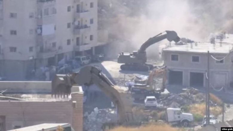 Izraeli fillon shkatërrimin e disa banesave palestineze