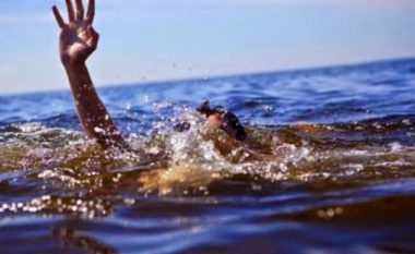 Shpëtohet një 21-vjeçar në Shqipëri, rrezikonte të mbytej në det
