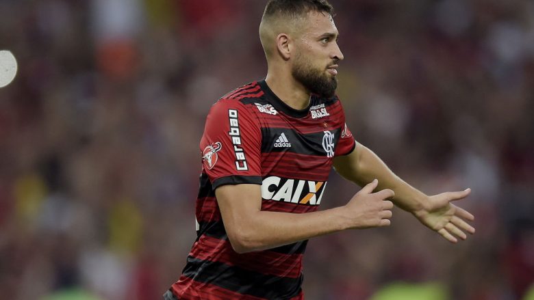 Konfirmon trajneri i Flamengos, Duarte do të luajë për Milanin
