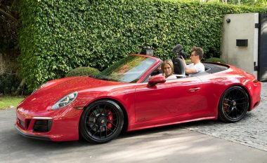 J.Lo mbush 50 vjet, Alex Rodriguez i dhuron veturë 140 mijë dollarëshe