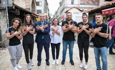 Ilir Meta takohet me Majlindën në Sarajevë: Kelmendi është krenaria e sportit shqiptar