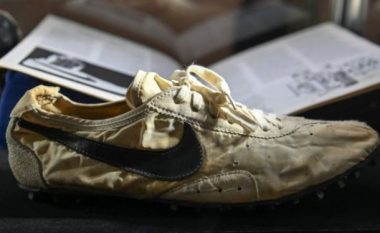 Atletet Nike nga viti 1972 shiten për 437,500 dollarë