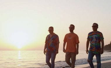 NRG Band lanson klipin e këngës “Kam shumë mall”