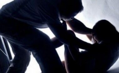 Shqipëri, babai mostër abuzoi seksualisht me vajzën e vet, për tri vite rresht