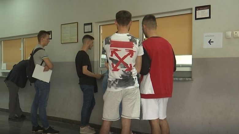 Mbyllet afati për pranimin e studentëve në UP, provimet nga 15 korriku