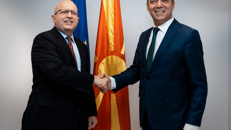 Reeker-Dimitrov: Maqedonia e Veriut dhe SHBA-të nisin etapë të re në marrëdhëniet si aleatë në NATO
