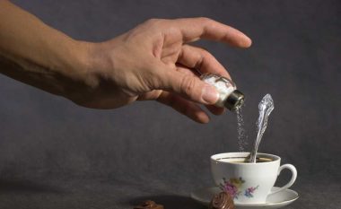 A e keni ditur përse në kafe duhet të hidhet kripë?