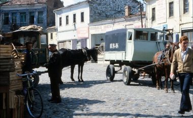 Si dukej Shqipëria e vitit 1982, fotot e rralla të gazetarit komunist