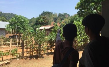 Një mënyrë për të shpëtuar fëmijët e tyre: Rrëfimi prekës për prindërit në Mianmar, të cilët po organizojnë funerale të rrejshme