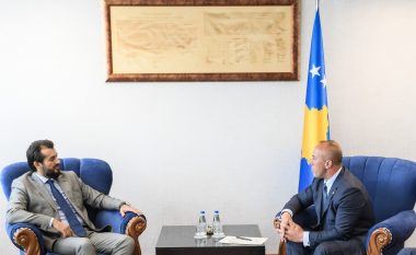 Haradinaj bashkëbisedon me deputetin Tahiri për rritjen e mirëqenies qytetare në vend