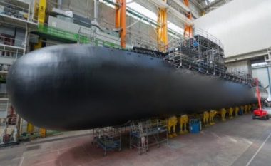 Franca inauguron një seri të re nëndetësesh bërthamore