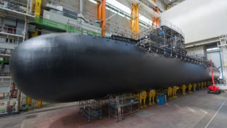 Franca inauguron një seri të re nëndetësesh bërthamore