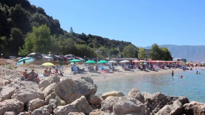 Rreth 18 për qind më shumë turistë, krahasuar me një vit më parë në qarkun e Vlorës