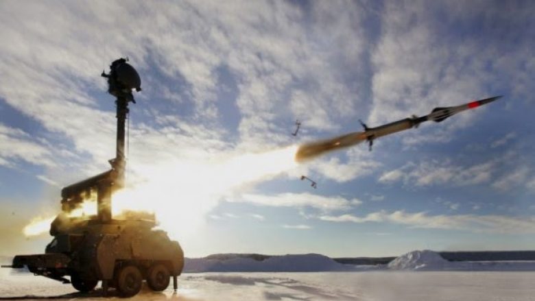 ​Suedia vendos sistem të ri raketash antiajrore në detin Baltik
