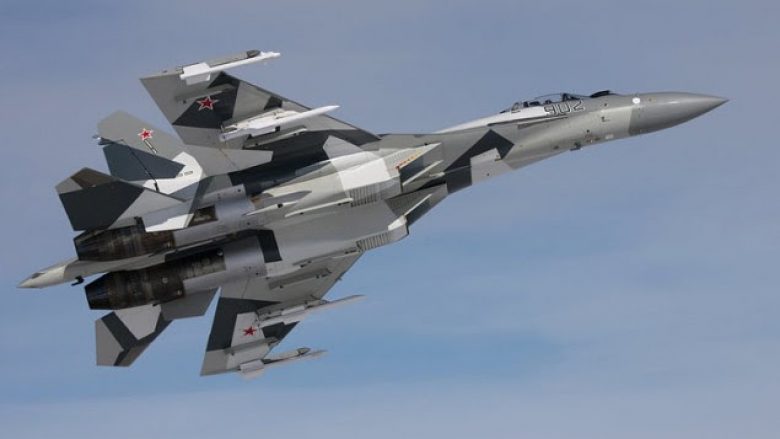Rusia i ofron Turqisë aeroplanët Su-35